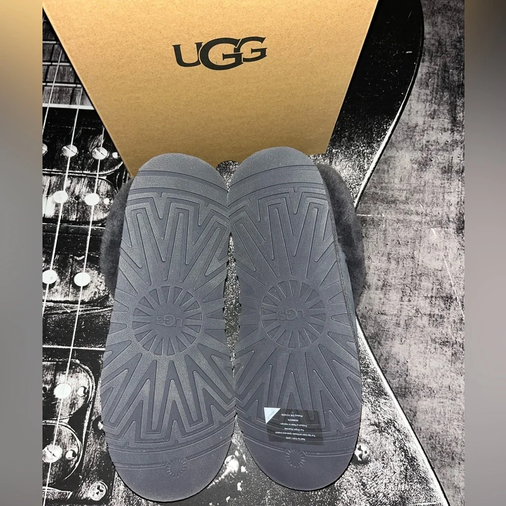 NIB UGG Tazzelle Slipper - Picture 16 of 16